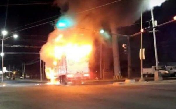 ¡Terror en Culiacán¡ Se registran enfrentamientos y narcobloqueos