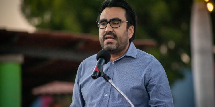 Juan de Dios Gámez fue sometido a una intervención quirúrgica; hará “home office”