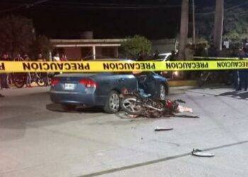 Muere motociclista al chocar  contra un vehículo en Angostura