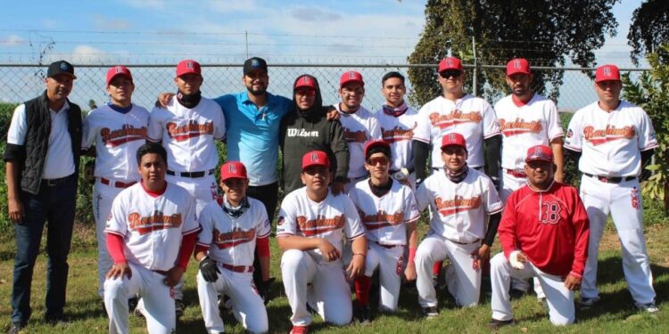 Bachimeto asesta el primer golpe de la serie final de la Liga Municipal de Béisbol, temporada Margoth Urrea