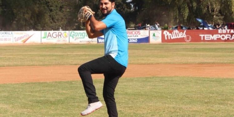 Bachimeto asesta el primer golpe de la serie final de la Liga Municipal de Béisbol, temporada Margoth Urrea