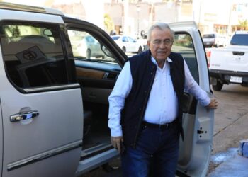 “Que esté al pendiente de nosotros”: Solicitud de Rocha a Augusto durante su visita a Los Mochis