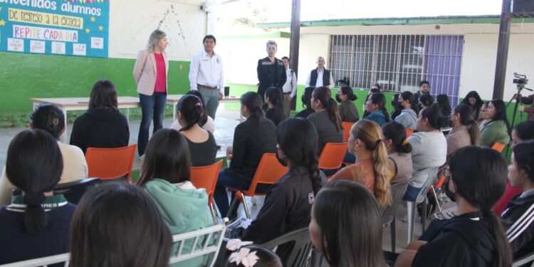 Presentan programa Mujer Emprendedora por el Bienestar y cursos de capacitación a pobladores de Jesús María
