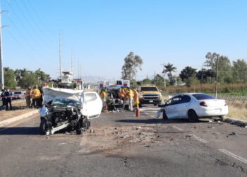 Mueren 4 personas en choque en la salida norte de Culiacán