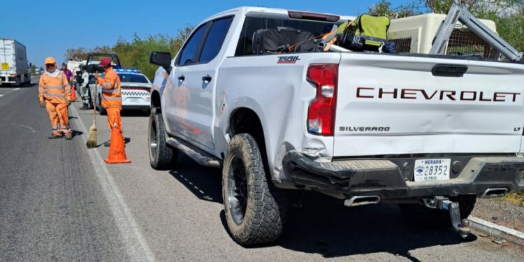 Guardia Nacional evita despojó de tres camionetas de paisanos en “La Costera”