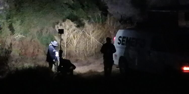 Tiran a un hombre asesinado y envuelto en plástico en Juntas del Humaya