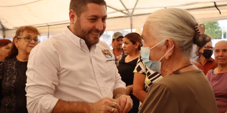 Alcalde de Badiraguato continúa gestionando beneficios para las familias del municipio