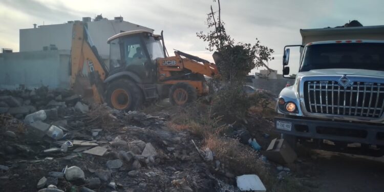 Se brinda atención oportuna a reporte de basurero clandestino en colonia Prados Residencial