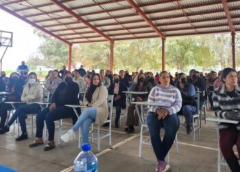 Padres de familia reconocen la calidad educativa que reciben sus hijos en el bachillerato de la UAS