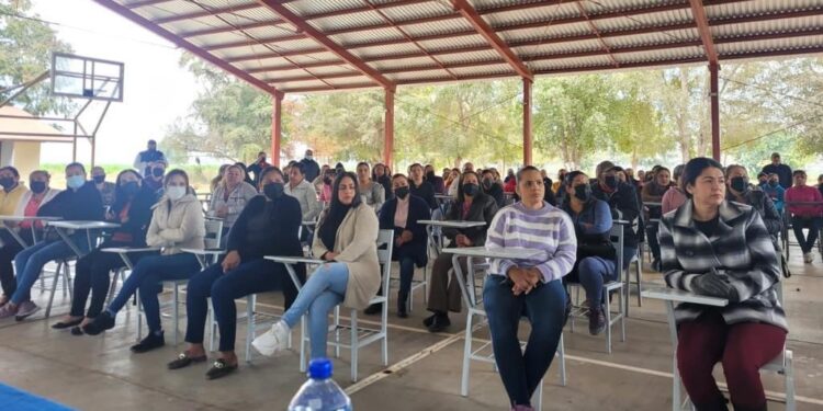 Padres de familia reconocen la calidad educativa que reciben sus hijos en el bachillerato de la UAS