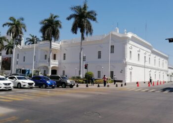 Un total de 871 trabajadores municipales recibirán hoy incremento salarial