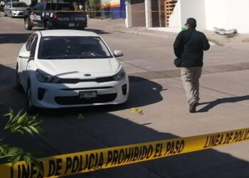 Hallan auto que presuntamente fue utilizado en tiroteo con la Guardia Nacional