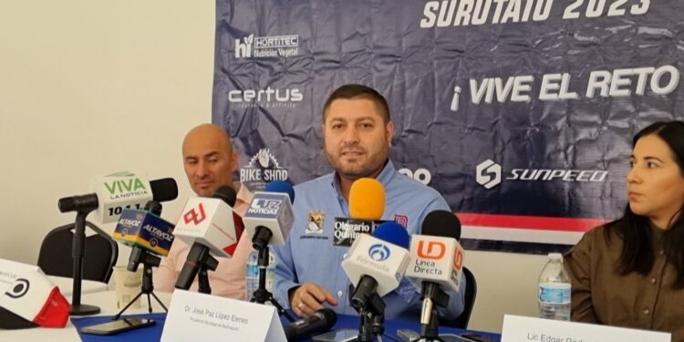 Alcalde de Badiraguato lleva apoyos a familias afectadas por el frío