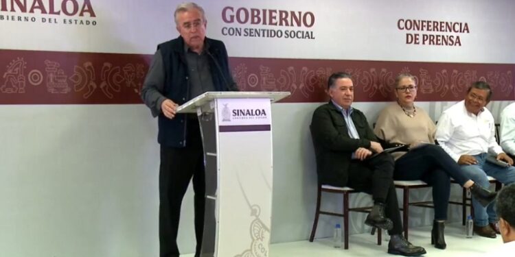 Fiscalía investiga caso de explotación laboral de 42 jornaleros rescatados en Ahome: Rocha Moya