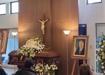 Acuden familiares y personajes de la  política al funeral del ex gobernador Jesús Aguilar Padilla
