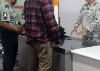 Detienen a ciudadano español con 900 mil pesos sin acreditar su procedencia