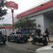 Adulto mayor es despojado de $100 mil en efectivo que había retirado de un banco