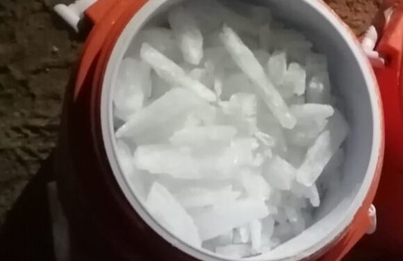 Ejército y Guardia Nacional aseguran 340 kilos de posible metanfetamina en Cosalá