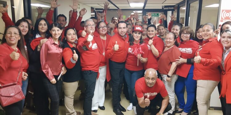 Michel entabla diálogo directo con los trabajadores del Supremo Tribunal de Justicia del Estado