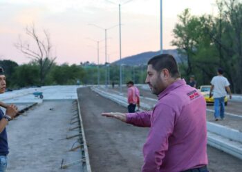 ¡Casi listo! Alcalde supervisa la construcción del Malecón Badiraguato