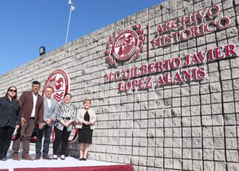 Imponen el nombre del “M.C. Gilberto Javier López Alanís” al Archivo Histórico de la UAdeO en homenaje al historiador y escritor