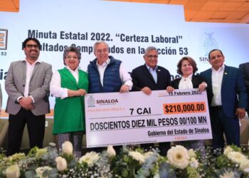 Rocha reiteró su respaldo a las secciones 53 y 27 del SNTE