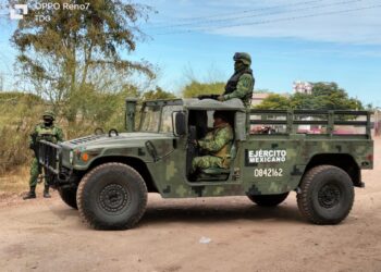 Catean casa en Angostura y aseguran metenfetamina sólida y liquida