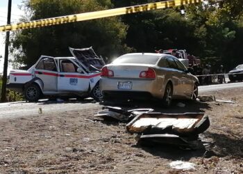 Muere taxista y 6 personas resultaron heridas en “encontronazo”
