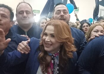 Mejores sueldos, vivienda y renovar el STASE, promete María Elena Armenta de la Rocha