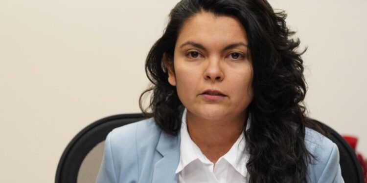 A dialogar invitó la CEDH a la diputada Almendra Negrete y el activista LGBT Tiago Ventura