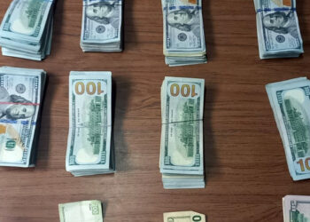 Traía 80 mil dólares sin declarar y fue detenido por elementos de la ANAM