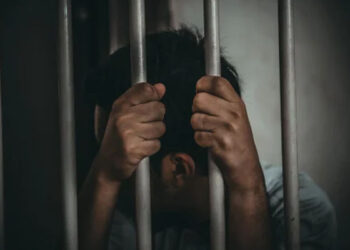 Lo condenan con procedimiento abreviado a solo 2 años 8 meses de cárcel por abuso sexual de su hijastra