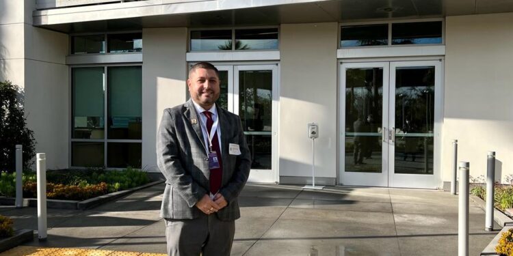 Buscan en California alternativas para el desarrollo de Badiraguato