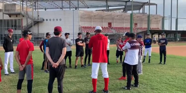 Entrenadores y deportistas molestos por el tratamiento y la mala comida que recibieron en la concentración