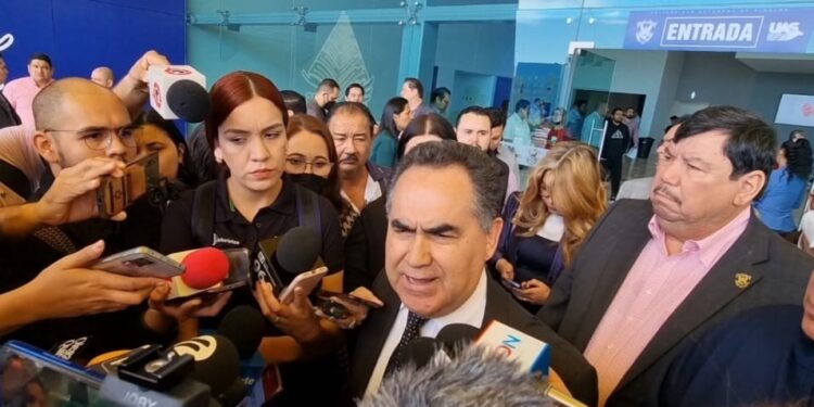 “Parece que nada más hay un todo poderoso que tiene toda la verdad”: Jesús Madueña