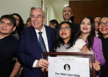 Ofelia López es un ejemplo de empoderamiento femenino: Rocha Moya