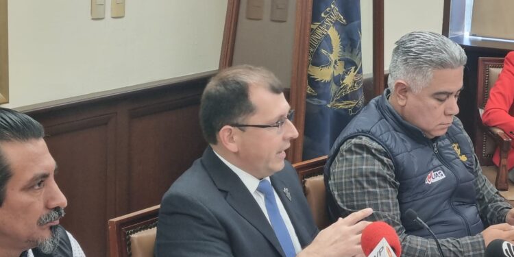 Feliciano Castro debe asumir las consecuencias penales y administrativas: Robespierre Lizárraga 