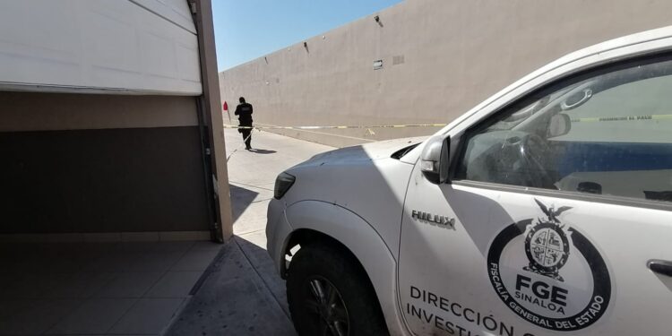 Hallan sin vida en motel a dos hombres y una mujer