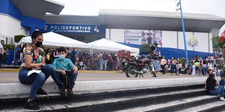 La UAS muestra su lado noble y solidario durante los tres años de combate a la pandemia