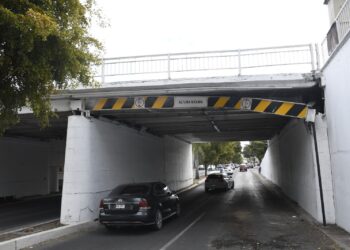 Reparan el puente Miguel Hidalgo tras siniestro ocasionado por un camión de carga