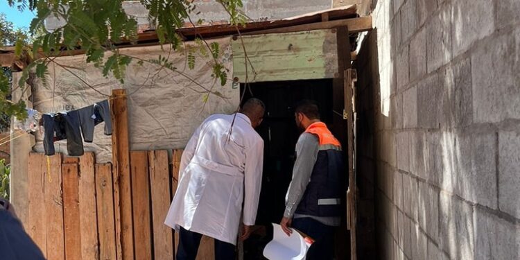 Desnutrición y deshidratación presentan los 11 niños rescatados de un campo agrícola de Juan José Ríos