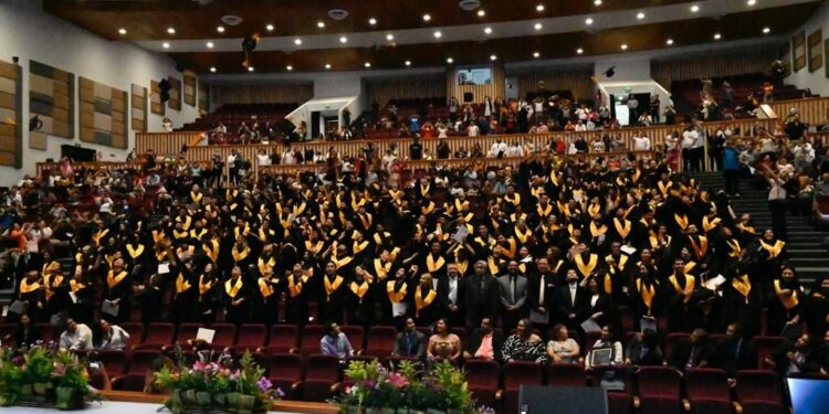 Con una formación competitiva, egresan 186 alumnos de la Facultad de Ingeniería Culiacán