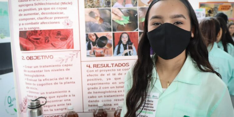 Exponen talento estudiantil en la Feria de Ciencias e Innovación para el Bienestar COBAES 2023