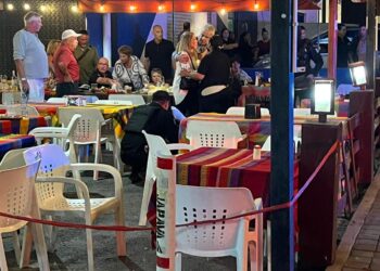 Se registra ataque a balazos en restaurante de Mazatlán; un empresario y 3 canadienses los lesionados