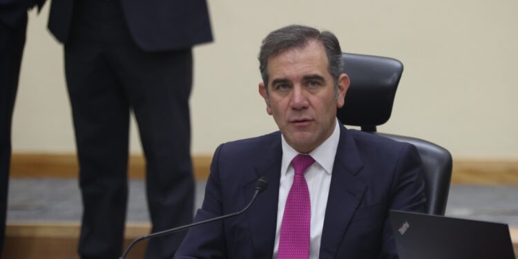 Hay que estar orgullosos de formar parte de la mejor institución del Estado Mexicano: Lorenzo Córdova