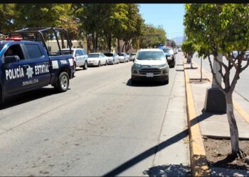 Lanzan “ponchallantas” en pleno centro de Guamúchil