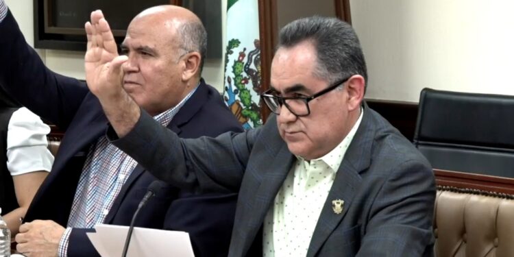 “No debemos  distraernos de nuestros deberes” rector de la UAS al anunciar suspensión de marcha