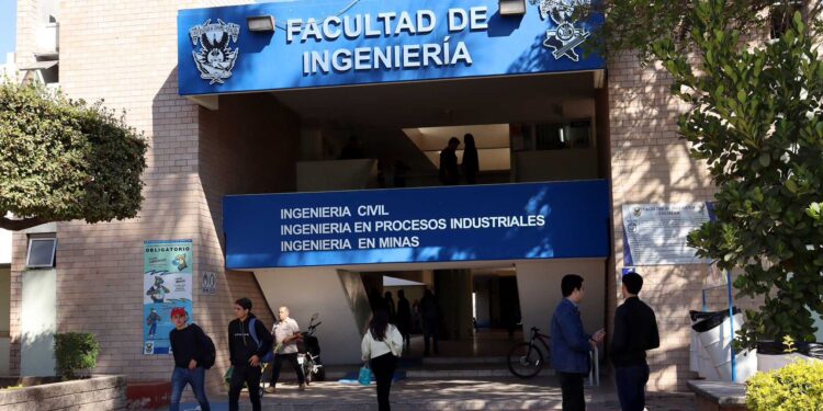 “Está mal que una universidad que forma  abogados esté mintiendo”, Gobernador sobre postura de la UAS ante amparos