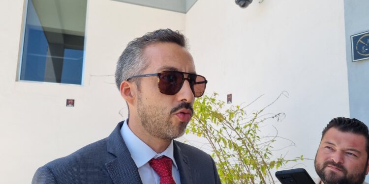 Diputado del PAS pide la ASE revisar el caso de robo de cheques en el Congreso