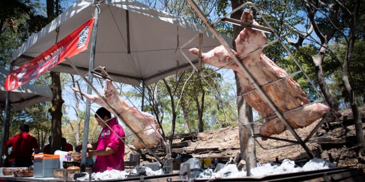 Culiacanenses disfrutan segunda edición del Comal, Festival del Taco 2023